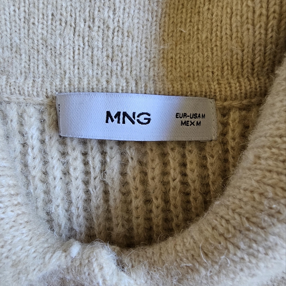 Mango Knitted Front Pockets Collar Button Down Be… - image 6